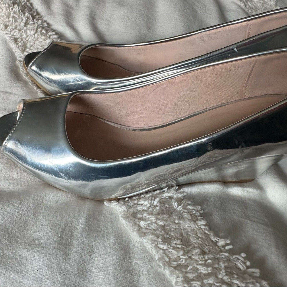 Chic Silver Wedge Heels